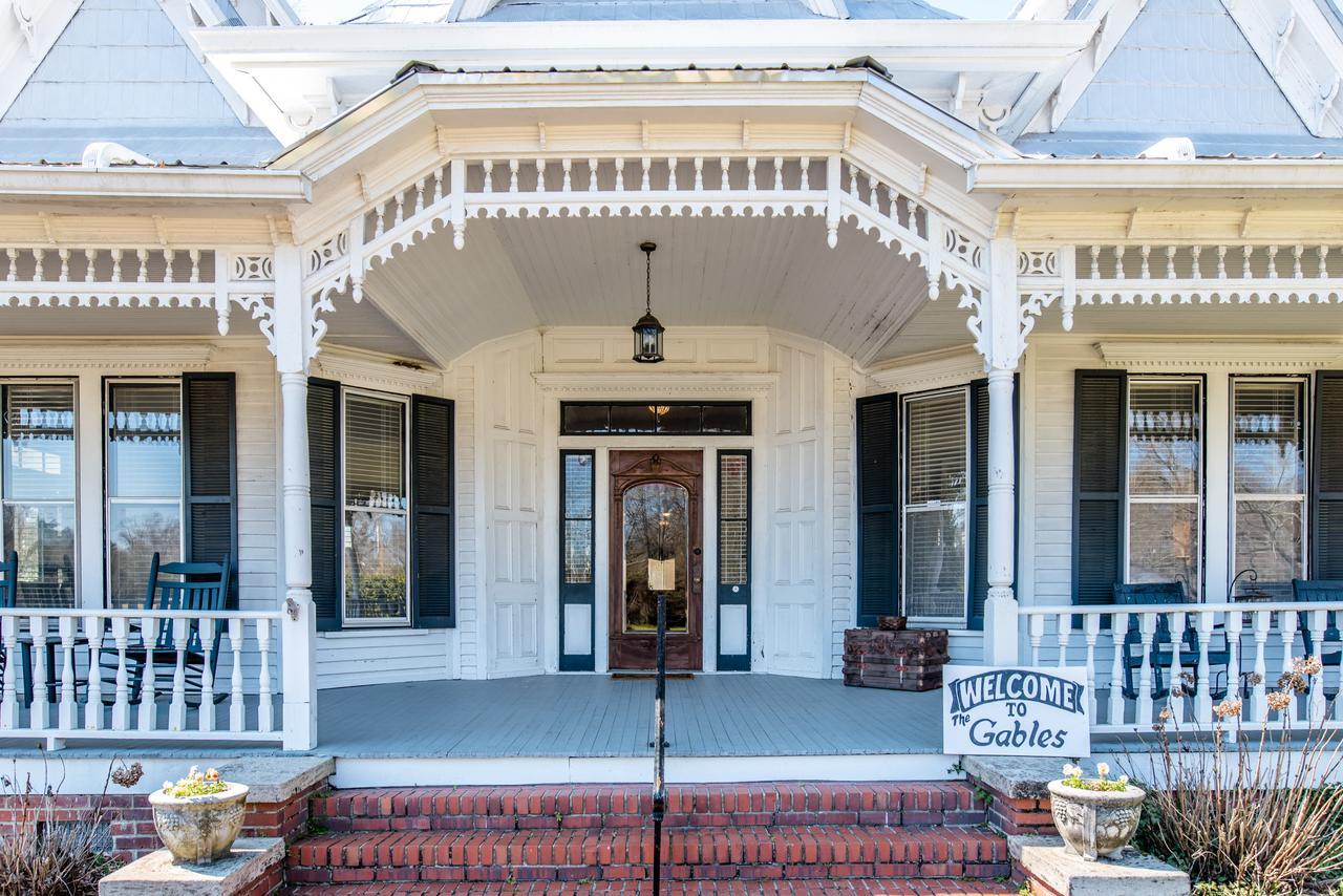 The Gables Inn And Gardens Ward Экстерьер фото